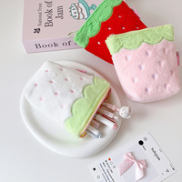 Mini trousse de maquillage en peluche fraise motif dessin animé Sweet Girl, sac de rangement mignon pour étudiants
