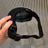 Nouvelles lunettes de sécurité bleues pour enfants, style punk avec rivets, verres polarisés, anti-poussière, grande monture, rembourrage en éponge pour le cyclisme