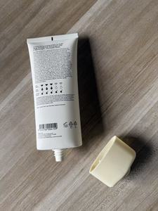 Tube souple de 200 ml blanc ivoire mat <span class=keywords><strong>avec</strong></span> bouchon à clapet pour lotion coiffante – Emballage cosmétique professionnel pour salon de coiffure - Product Image 4