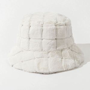 Wholesale in Stock <b>Purple</b> Fuzzy Bucket <b>Hat</b> Checkered Pattern Women Winter <b>Hats</b> Plush Fur Bucket <b>Hat</b> - Product Image 4