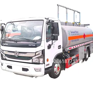 Factory Dongfeng Brand 10, 000 litros Camión cisterna de combustible Pequeño mini cisterna de transporte de aceite con dispensador de aceite en Pakistán