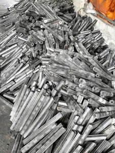 Charbon de bois en briquettes de sciure de bois dur du Vietnam, combustible pour barbecue, écologique, sans fumée, faible teneur en cendres, combustion longue durée 6 heures - Product Image 6