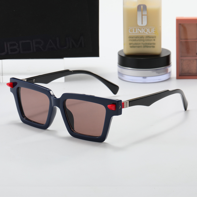 2025 Vintage Steampunk Sunglasses for Men Women Retro Square PC Frame Custom Logo Black Sun Glasses Made Durable Plastic