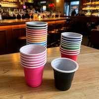 Vente en gros de gobelets en plastique colorés de 2 oz, mini verres à shot pour le jeu de beer pong, bar