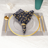Assiettes de présentation élégantes de 13 pouces en plastique transparent avec bordure dorée, style minimaliste, pour mariage, événement, fête, vaisselle de table, 100 pièces, logo personnalisé
