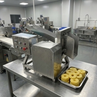 Commerciële ananassnijder, ananas snijmachine, apparatuur voor ananasverwerking, productielijn voor ananasverwerking