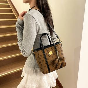 Bolsos de Diseñador al por Mayor, Hechos de Material PU con Forro de Poliéster, con Correas para el Hombro y Asas de Mano 5523 - Product Image 5