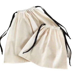 Pochette à cordon en coton biodégradable personnalisable pour un emballage écologique et le rangement de cadeaux - Product Image 1
