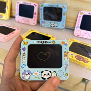 Mini tourne-disque en PVC en gros, porte-clés de jeu d'anime, jouet fantaisie, prix pour enfants, arcade, hamster, tableau d'écriture de poche, <span class=keywords><strong>projecteur</strong></span> en plastique - Product Image 2