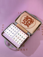Set Mahjong Ungu Berkualitas Tinggi untuk Penggunaan di Rumah, Ubin Mahjong yang Dicampur dengan Tangan, Gaya Hong Kong, Kotak Hadiah Akrilik Kristal, Hadiah Sempurna