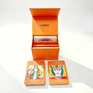 Cartes d'Oracle Spirituelles avec Illustrations Artistiques en Couleur, Guide et <span class=keywords><strong>Jeu</strong></span> de Cartes de Tarot dans une Boîte Cadeau Magnétique - Product Image 1