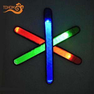 กำไลข้อมือ LED ของขวัญคริสต์มาสสำหรับงานอีเว้นท์ ปาร์ตี้  กำไลเรืองแสงสำหรับวิ่ง  ไฟ LED - Product Image 5