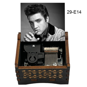 <span class=keywords><strong>No</strong></span> se puede evitar enamorarse Caja <span class=keywords><strong>de</strong></span> música <span class=keywords><strong>de</strong></span> cuerda <span class=keywords><strong>de</strong></span> madera 18 Nota Movimiento <span class=keywords><strong>de</strong></span> relojería Recuerdo especial Pareja Regalos <span class=keywords><strong>de</strong></span> Navidad - Product Image 2