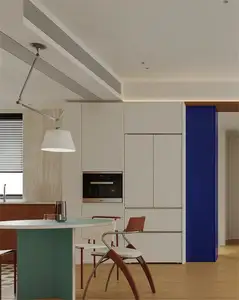 Gabinete de cocina de grano de madera de PVC de estilo español vintage y diseño de armario de electrodomésticos integrado para uso en apartamentos