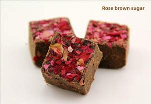 Cubes <span class=keywords><strong>de</strong></span> cassonade roses biologiques traditionnelles chinoises personnalisables en vrac sans additifs et soulageant les émotions <span class=keywords><strong>sucre</strong></span> brun - Product Image 3