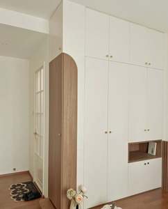 Nouveau design moderne, meuble de chambre à coucher personnalisé, armoire à portes en bois - Product Image 1