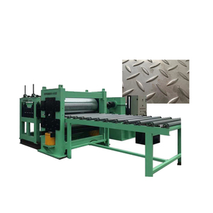 เครื่องรีดเย็นอัตโนมัติพร้อมดีไซน์ลายตารางหมากรุกเครื่องทำลายนูนแผ่นโลหะรูปแบบที่กำหนดเอง - Product Image 1