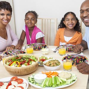 Vente chaude Pack d'assiettes en papier de style moderne de 9 pouces avec thème CMJN 9 pour les décorations de fête et les vacances d'anniversaire - Product Image 2