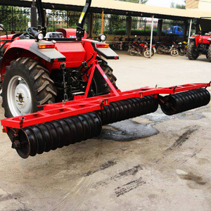 Rouleau de compression manuel pliable à suspension simple pour tracteur, couleur rouge, facile à utiliser - Product Image 2