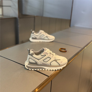 Chaussures de sport décontractées pour hommes, respirantes, à lacets, avec semelle intérieure en EVA, idéales pour le printemps, l'été, l'automne et l'hiver – Vente en gros usine - Product Image 3