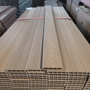 Tarima de WPC Moderna para Exteriores, Antideslizante, Ecológica, de Instalación Encastrable, <span class=keywords><strong>Resistente</strong></span> <span class=keywords><strong>al</strong></span> <span class=keywords><strong>Agua</strong></span> <span class=keywords><strong>y</strong></span> <span class=keywords><strong>al</strong></span> Desgaste, Venta <span class=keywords><strong>al</strong></span> Por Mayor - Product Image 1