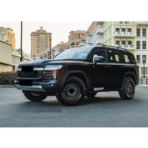 Kit carrosserie <span class=keywords><strong>GR</strong></span> <span class=keywords><strong>Sport</strong></span> pour <span class=keywords><strong>Land</strong></span> <span class=keywords><strong>Cruiser</strong></span> 2022. Pare-chocs LC300 <span class=keywords><strong>GR</strong></span> <span class=keywords><strong>Sport</strong></span> pour <span class=keywords><strong>Toyota</strong></span> <span class=keywords><strong>Land</strong></span> <span class=keywords><strong>Cruiser</strong></span> série <span class=keywords><strong>300</strong></span>. Mise à niveau VXR.GXR vers <span class=keywords><strong>GR</strong></span> <span class=keywords><strong>Sport</strong></span> - Product Image 2