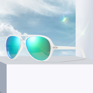 Gafas de Sol Polarizadas de Moda para Hombre, Marca 4125, Negras, Extra Grandes, Nuevas - Product Image 2