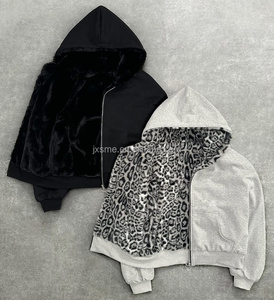 เสื้อแจ็กเก็ตมีฮู้ดสองชั้นพิมพ์ลายเสือดาวผ้าเกล็ดปลาแบบรูดซิปรูดได้สำหรับผู้ชาย - Product Image 1