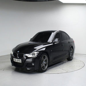 BMW 320d Sport Package Automático WLTP Diésel Sedán con Manejo Ágil y Rendimiento Turbo de Respuesta Rápida - Product Image 5