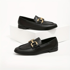 Женские офисные туфли на плоской подошве - Product Image 1