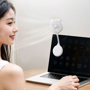 Poche de ventilateur de bureau USB pliable pratique pour le voyage à l'extérieur à l'intérieur avec ventouse pour application en voiture - Product Image 3