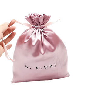 Bolsas de Satén para Regalos de Boda, Económicas, con MOQ Bajo, Bolsas de Embalaje de Lujo con Logotipo Personalizado para Cosméticos y Cabello, Bolsas Rosas con Cordón - Product Image 1