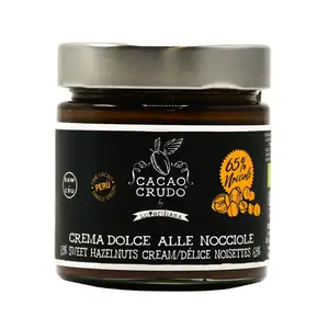 Crème à tartiner sucrée aux noisettes italiennes non rôties 200 g de produits alimentaires végétaliens biologiques sans Gluten