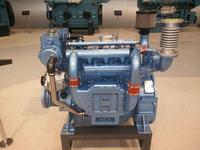 Moteur diesel marin Weichai Deutz WP4 avec bateau