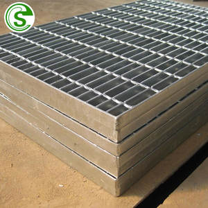 Matériaux <span class=keywords><strong>de</strong></span> construction, barres d'acier non traitées, grille en acier galvanisé à chaud, panneau <span class=keywords><strong>de</strong></span> clôture en acier, grille <span class=keywords><strong>de</strong></span> <span class=keywords><strong>parking</strong></span> - Product Image 2