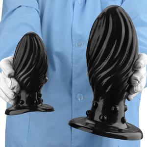 Plug anal extra-large avec ventouse pour le sexe anal, design épais de style chrysanthème, dilatation extrême pour hommes et femmes - Product Image 1