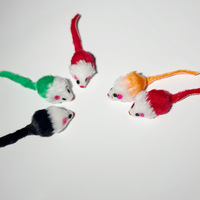 Jouet pour chat classique réaliste, simulation de petite souris, son de froissement, jouet interactif mignon, queue colorée en peluche, non imperméable, pour la dentition