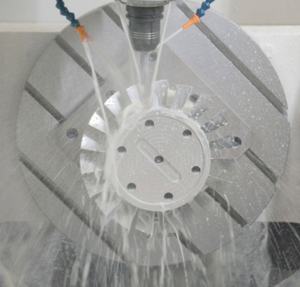 Centre d'usinage 5 axes VDU650, prix usine, centre d'usinage vertical CNC <span class=keywords><strong>pour</strong></span> métaux et aluminium, à vendre - Product Image 2