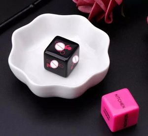 Dés à Jouer Érotiques pour Adultes, Postures Sexy, Lettres, Couple, Amoureux, Flirt, Humour, 1 Paire Rose+Noir 30g, pour Fête, Chambre, Douche - Product Image 4