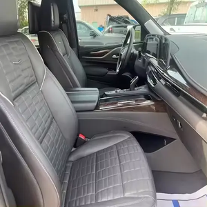ESCALADE 2024 Sport Platinum RWD, Volante a la Izquierda, Asientos de Cuero, Faros de Xenón, Pantalla Táctil, Cámara, Listo para Enviar - Product Image 4