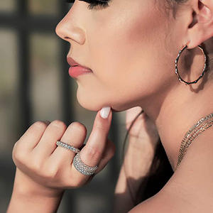 F1648 Anello di Lusso con Diamante per Donna, Taglio Brillante Rotondo, Colore G Naturale, Fede Nuziale in Oro Bianco 14K - Product Image 3