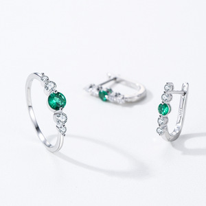 925 Sterling Silver Elegant Vintage Emerald Ring and Earrings - Niche Design, Stylish, Exquisite, and High-End Jewelry Set - Product Image 6