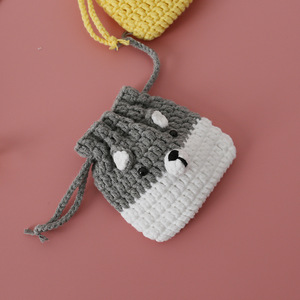 Bolsa con cordón tejida a mano con estampado de animales de dibujos animados, monedero de lana tejido a crochet con diseño de cachorro, producto terminado en miniatura. - Product Image 3