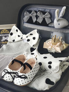 <span class=keywords><strong>Coffret</strong></span> cadeau pour bébé fille 100% coton à pois Design tendance Noir Or Pleine lune <span class=keywords><strong>Coffret</strong></span> cadeau nouveau-né - Product Image 3