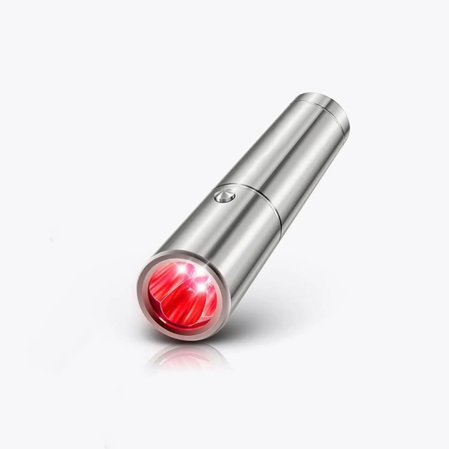 New Arrival Portable Red Light LED Flashlight 660nm 850nm Custom LED Therapy Light Handheld Torch for Pain Relief