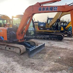 Pelle hydraulique sur chenilles d'occasion japonaise Hitachi Ex60 en bon état vente d'occasion avec PLC de moteur de pompe de composants de base - Product Image 3