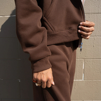 Ensemble de survêtement molletonné zippé oversize pour homme, marron, épais, style streetwear décontracté, avec sweat à capuche et pantalon large, personnalisable avec logo