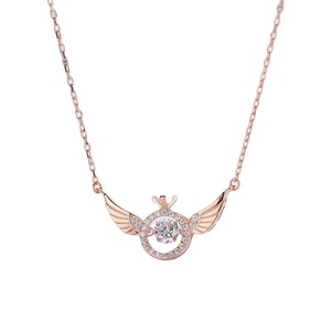 AA01025 Collar <span class=keywords><strong>de</strong></span> alas <span class=keywords><strong>de</strong></span> Ángel A prueba <span class=keywords><strong>de</strong></span> óxido Corazón <span class=keywords><strong>de</strong></span> Ángel Alas voladoras simples Collar <span class=keywords><strong>de</strong></span> acero inoxidable - Product Image 1