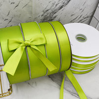 Ruban en satin polyester vert brillant de 3 mm à 5 cm de largeur personnalisée, avec logo en relief, pour emballage uni et artisanat de vêtements – Fournisseur en gros Hanfan Factory