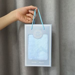 Juego de Toallas de Baño en Caja de Regalo, Terciopelo Coral con Logotipo Estampado en Caliente, Recuerdo para Cumpleaños - Product Image 5